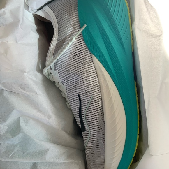 HOKA Mach X 2 New In Box Women’s - Picture 4 of 14